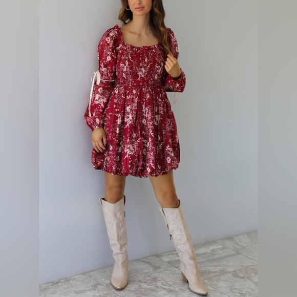 Shop Hope’s Boutique Floral Red Puff Sleeve Tea Garden Dreaming Dress Medium - Picture 1 of 6